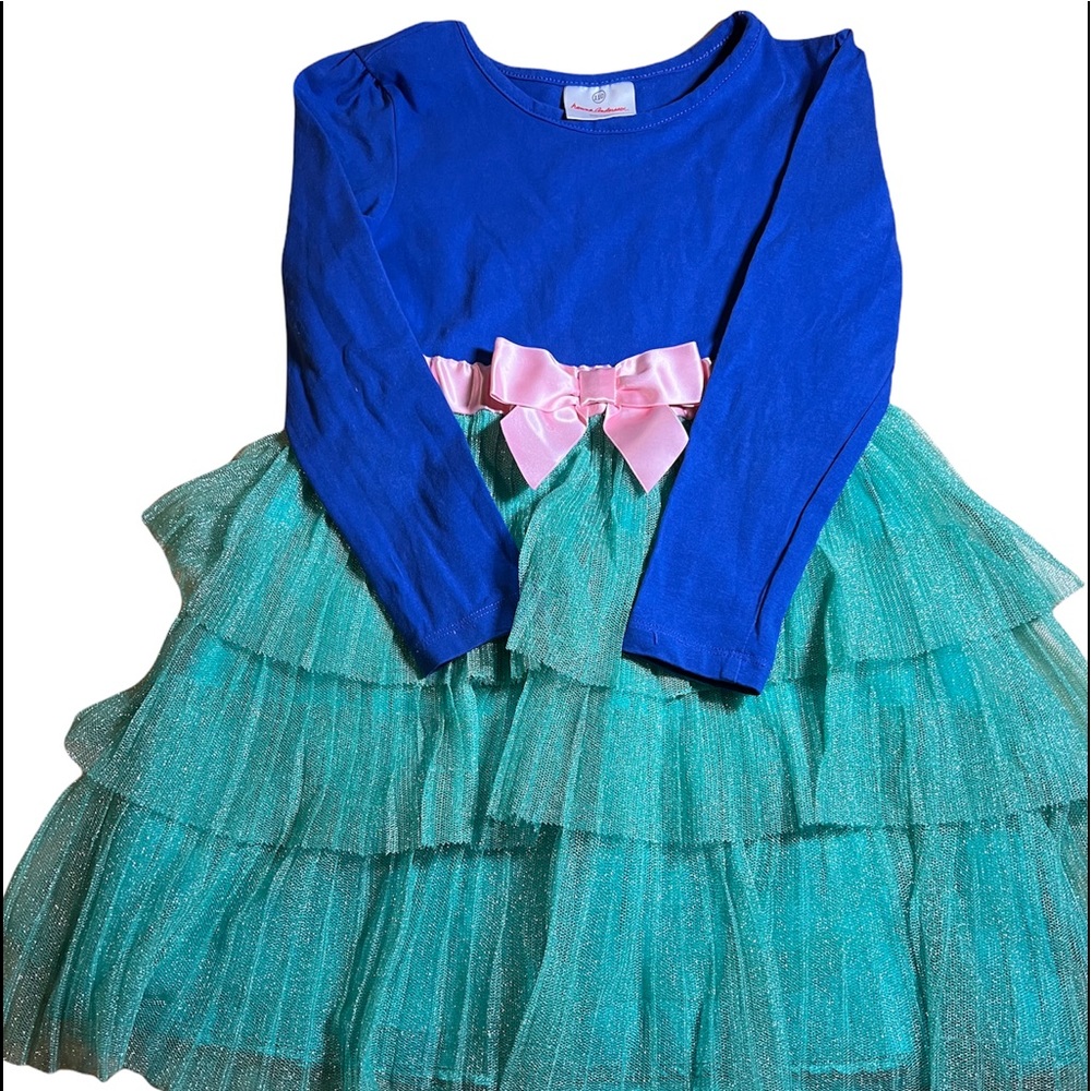 More more more - funky yet classic style